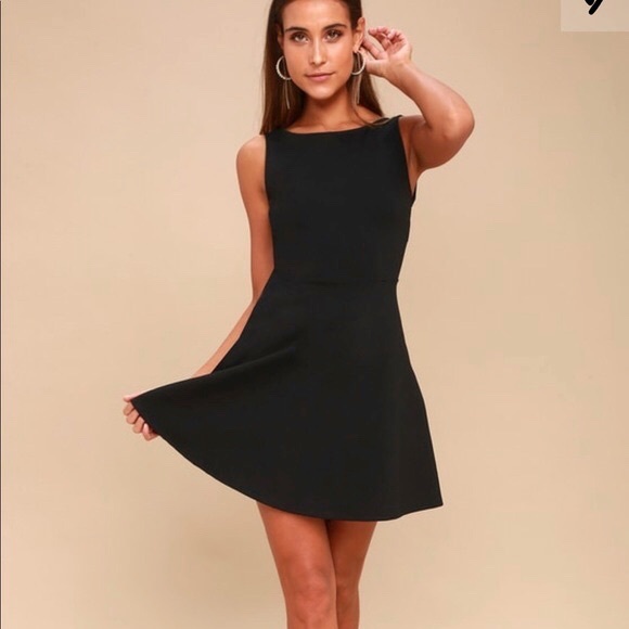 Lulu’s Black Backless A-Line Dress - Picture 1 of 5